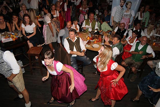 Bachmaier Hofbräu: Angermaier Trachten-Modenschau   (©Foto. Martin Schmitz)